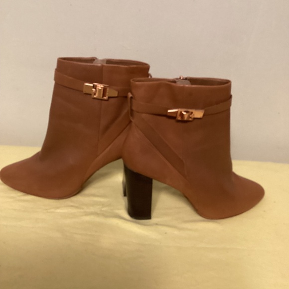 TED BAKER ANKLE BOOT SZ 41(EURO) - Picture 6 of 10